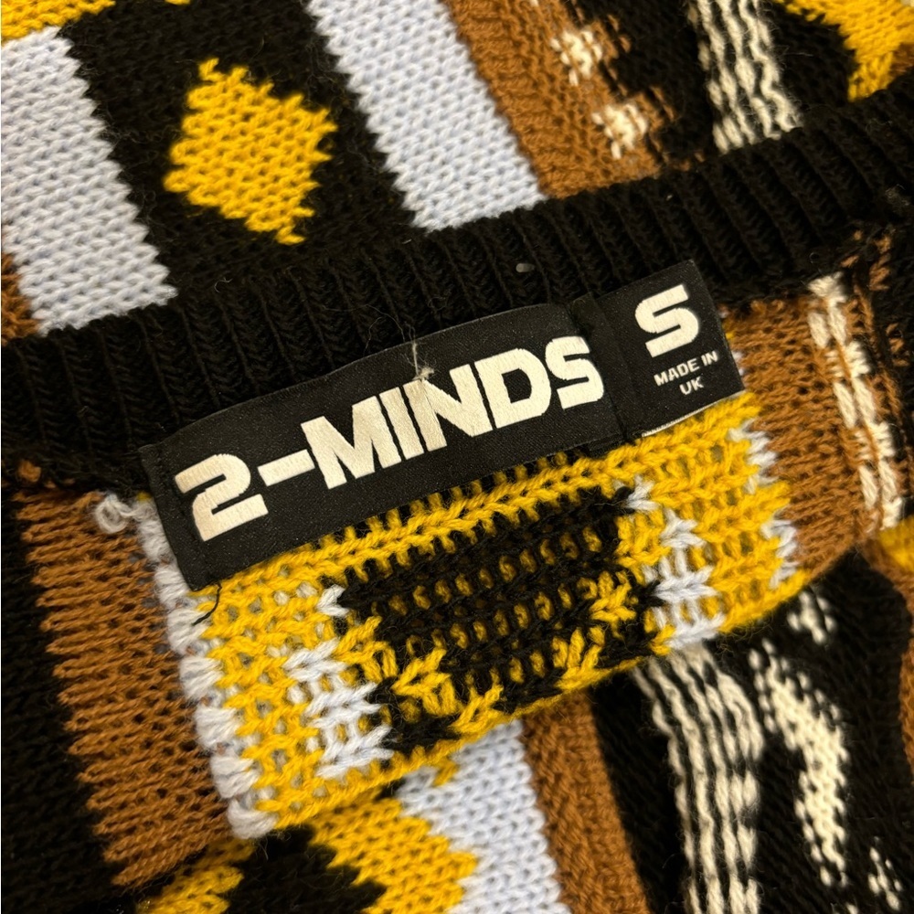 Multicolor 3D Knit Sweater - Picture 4 of 4